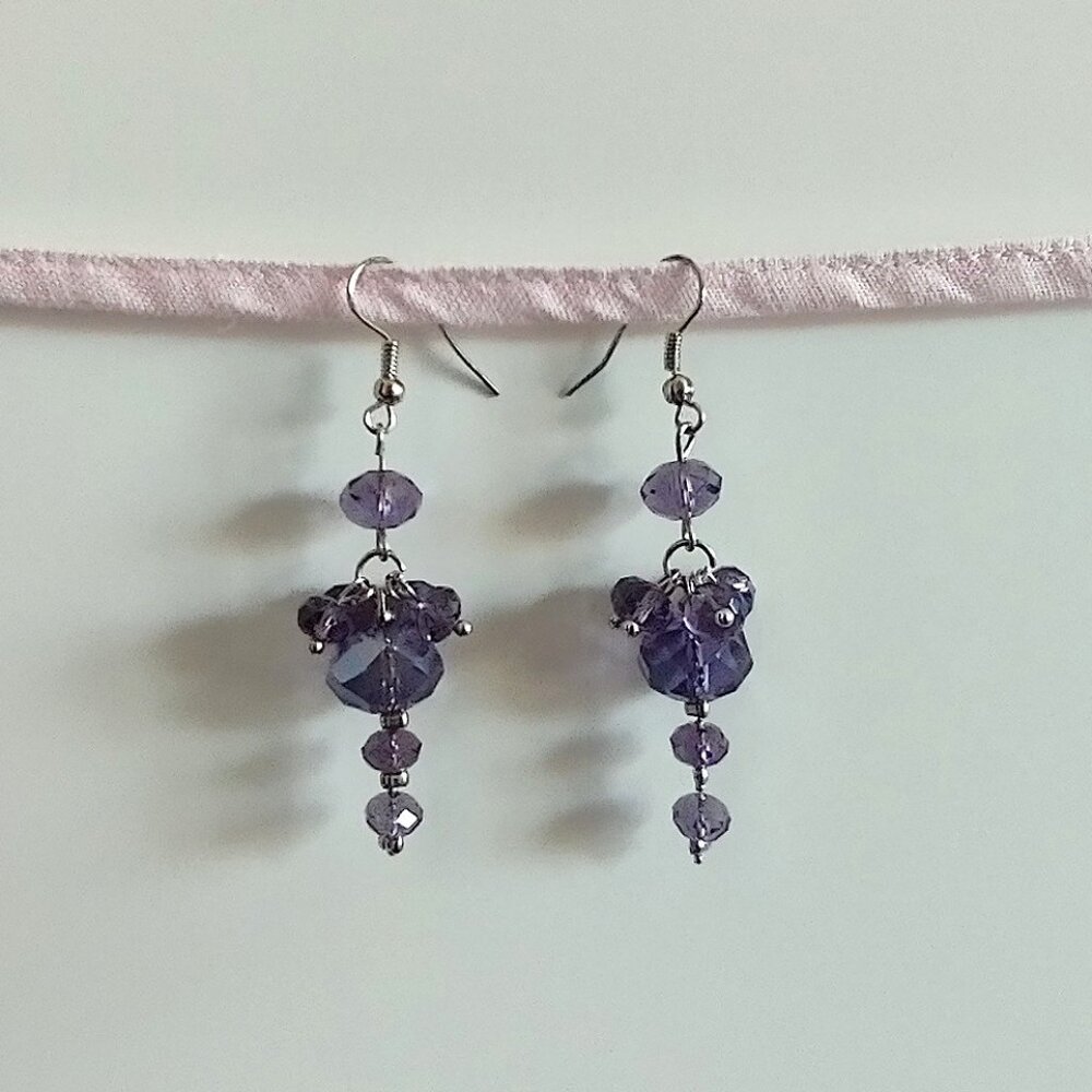 Vintage lavender earrings with glass beads